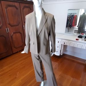 Anne Klein pant suit